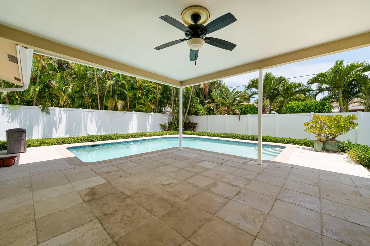47-web-or-mls-photo-47 at 1000 NW 5TH Street, Boca Raton