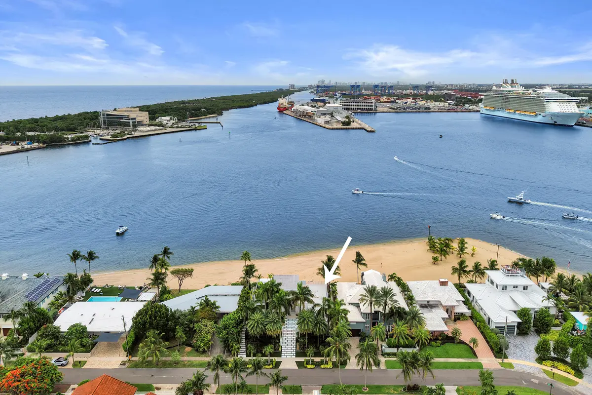 DJI_20260711105846_0006_D at 2200 SE 21ST Drive, Fort Lauderdale