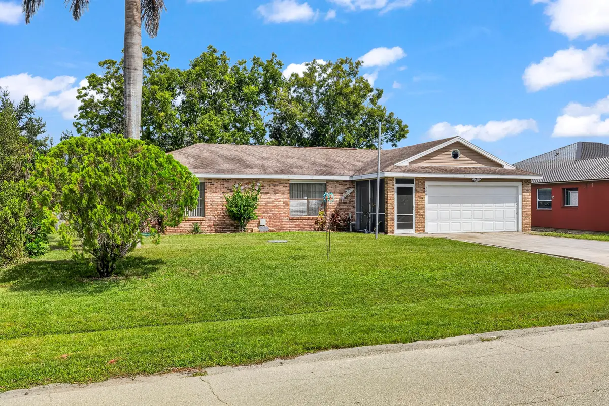 photos_high_resolution_2081_SW_South_But at 2081 SE SOUTH BUTTONWOOD Drive, Port St. Lucie