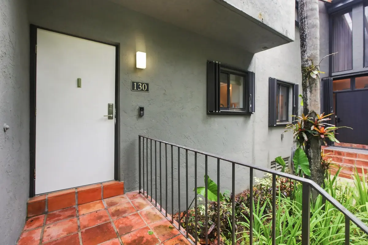 Entrance at 980 NW N River Drive 30, Miami