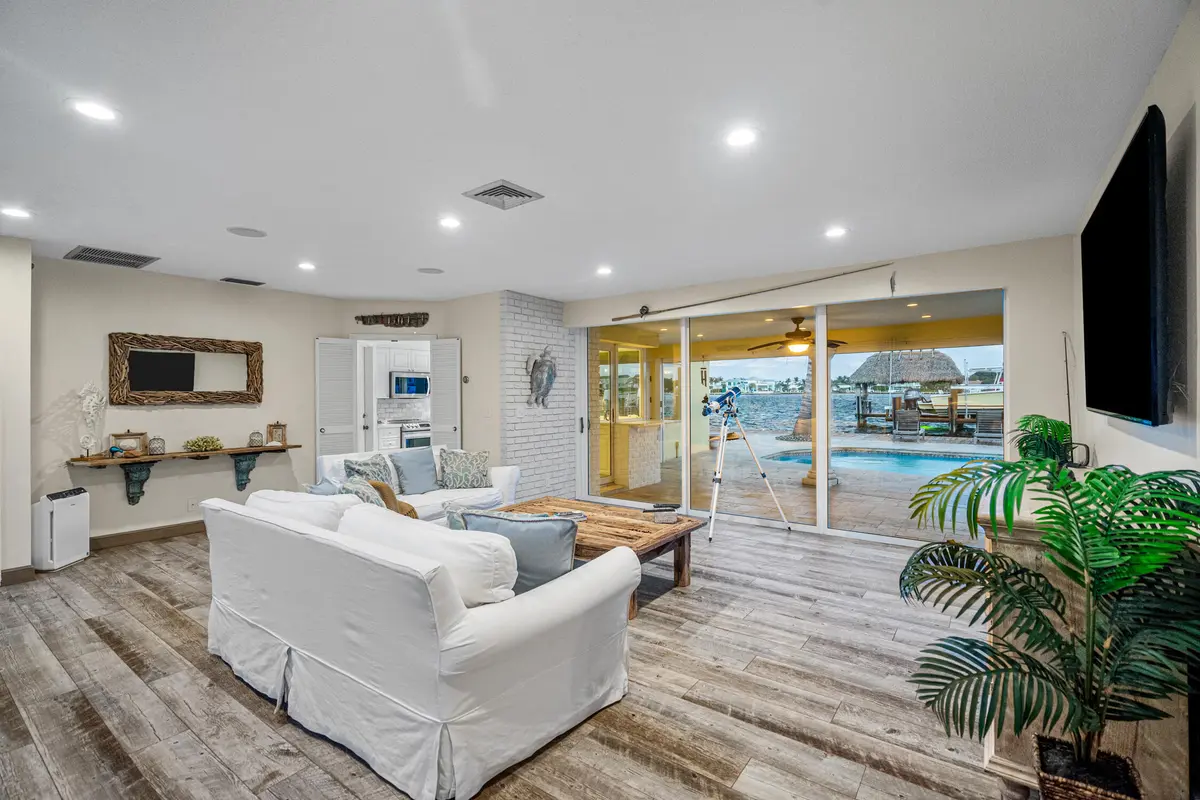 DSC01587 at 844 East Drive, Boynton Beach