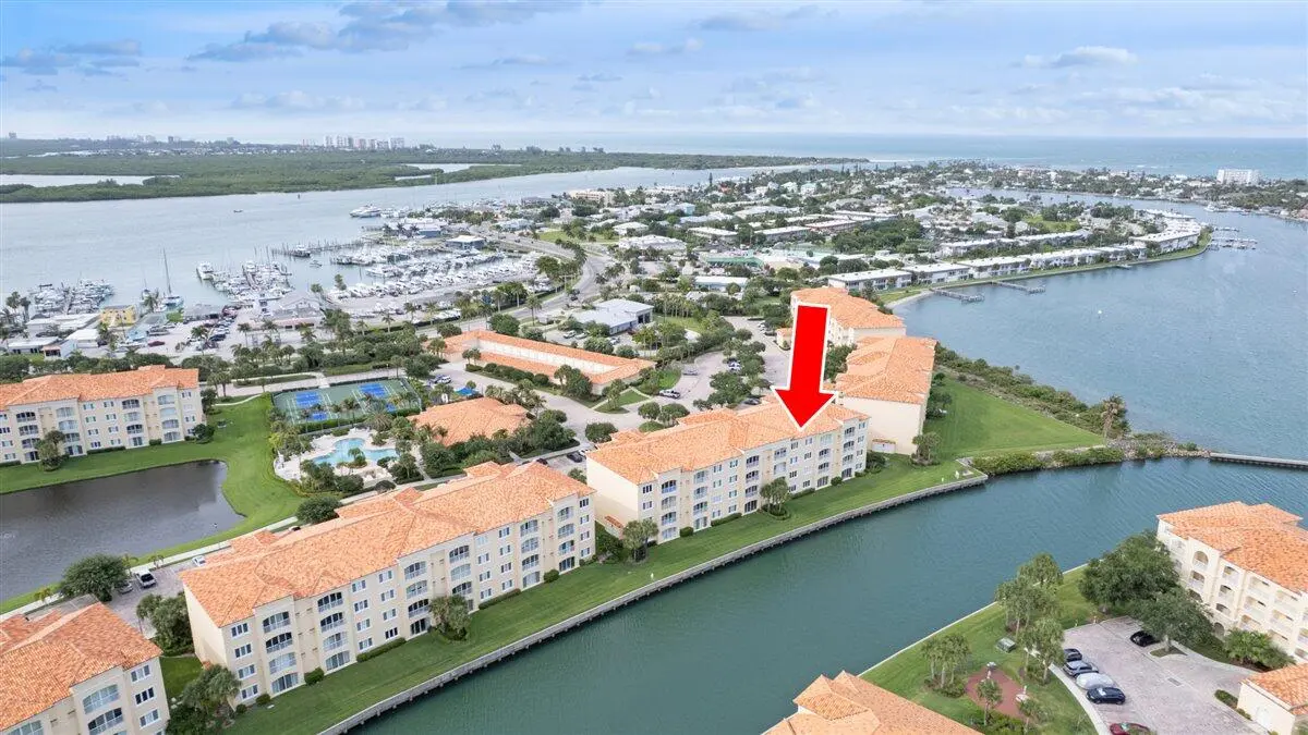 2-6 at 5 HARBOUR ISLE Drive 103 Garage option, Fort Pierce