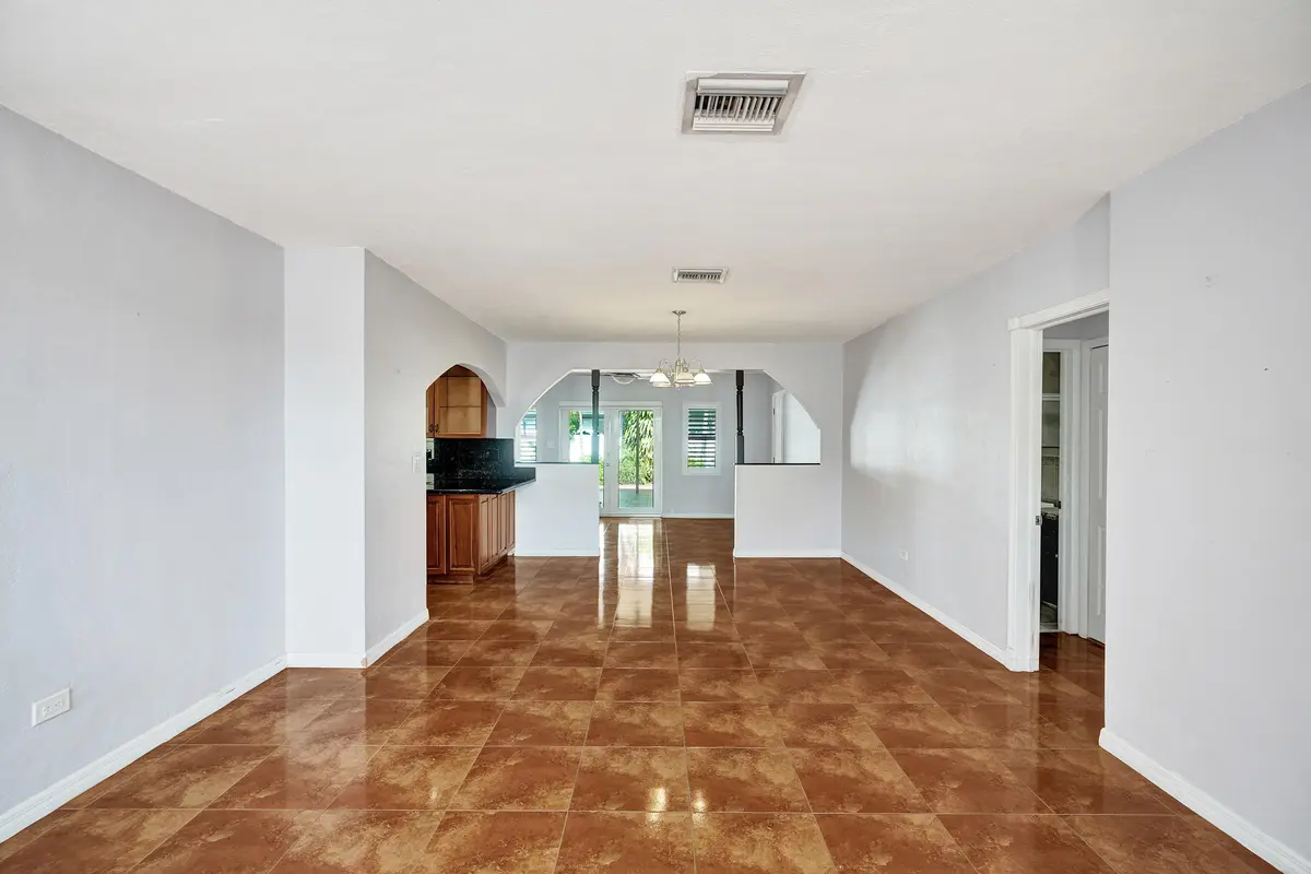 DSC00370 at 3311 SW 105th Court, Miami