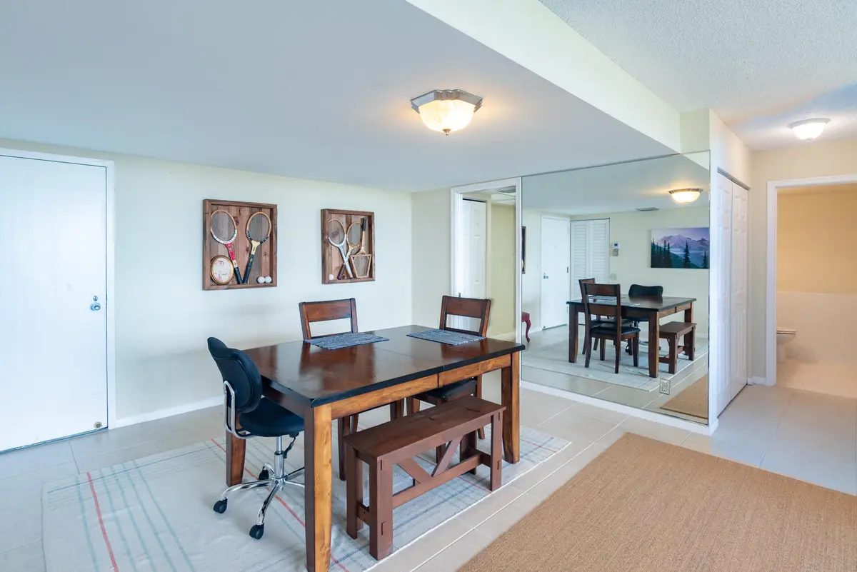 © Clark- 2400 Presidential Way 1505-006 at 2400 PRESIDENTIAL Way 1505, West Palm Beach
