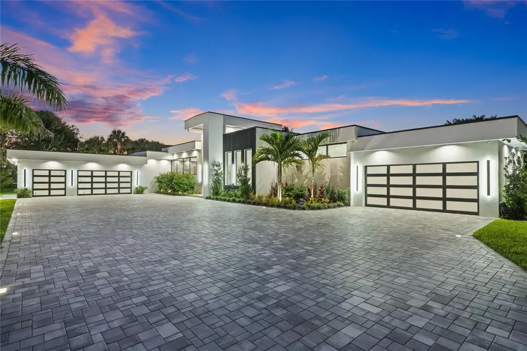 8795 valencia.jpg 2 at 8795 Valencia Court, Parkland