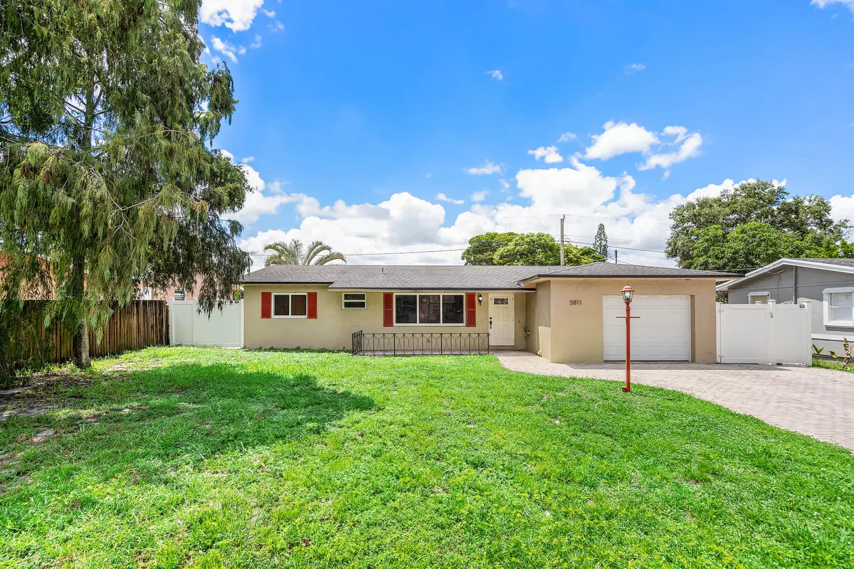 001-5811Southwest53rdTerrace-Davie-FL-33 at 5811 SW 53RD Terrace, Davie