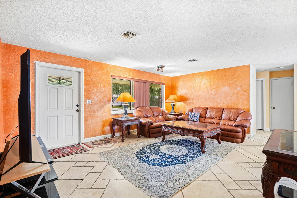 007-5811Southwest53rdTerrace-Davie-FL-33 at 5811 SW 53RD Terrace, Davie