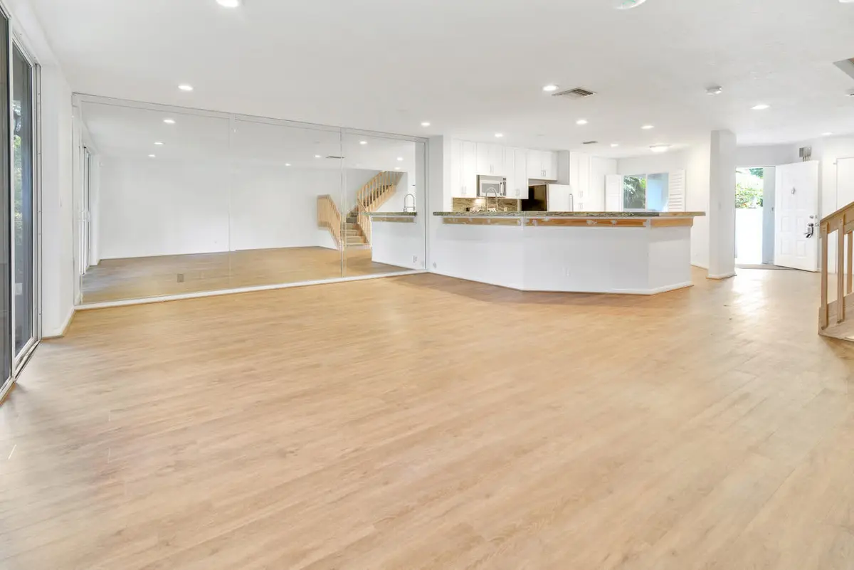 Living / dining room at 6191 Old Court Road 806, Boca Raton