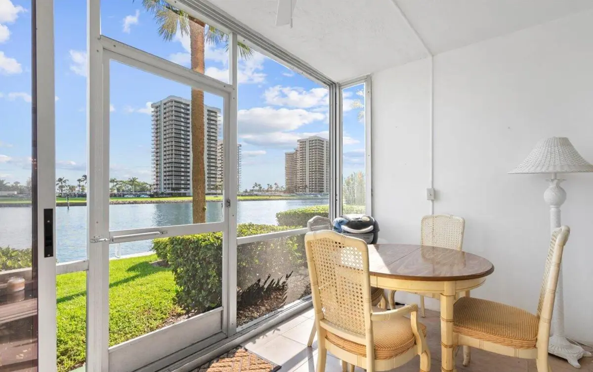 20 YACHT CLUB Drive 104, North Palm Beach, FL – photo 7