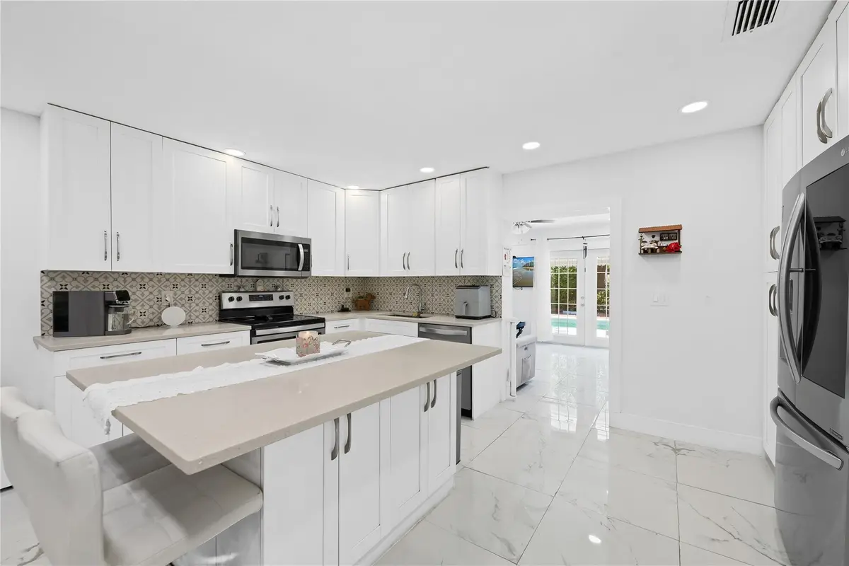 Photo 5 at 4010 CORAL SPRINGS Drive, Coral Springs