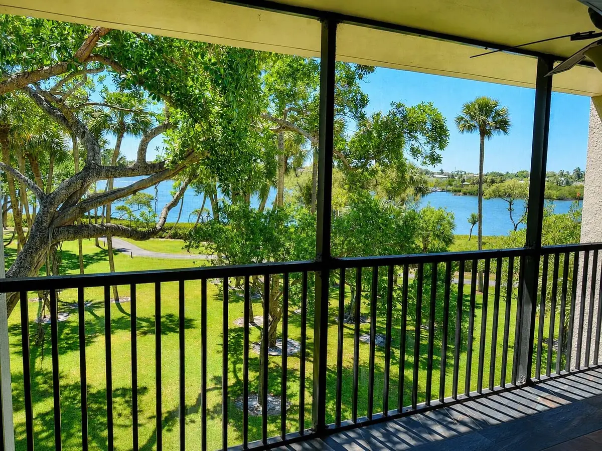 View at 1000 N Us Highway 1 Ba305, Jupiter