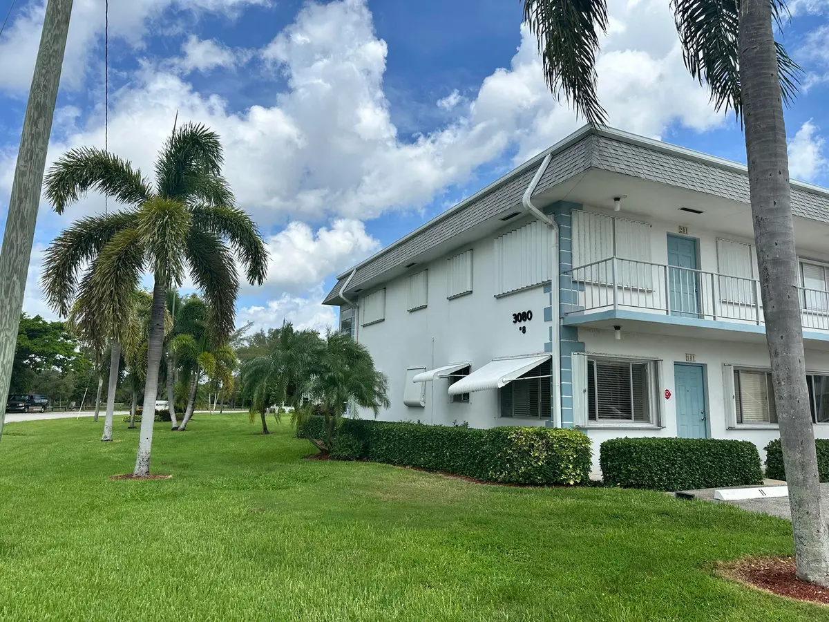 Building at 3080 LAKE OSBORNE Drive 206, Lake Worth Beach