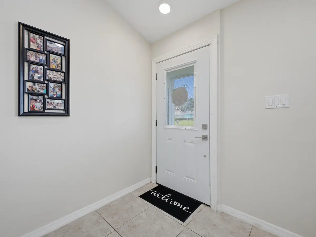 Foyer at 5807 NW BURRI Court, Port St. Lucie