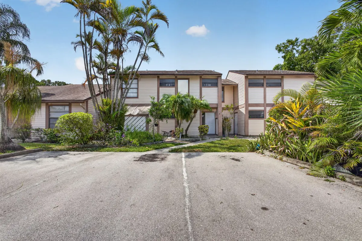 2-web-or-mls-5D1A9890 at 110 SHERWOOD Circle 4C, Jupiter