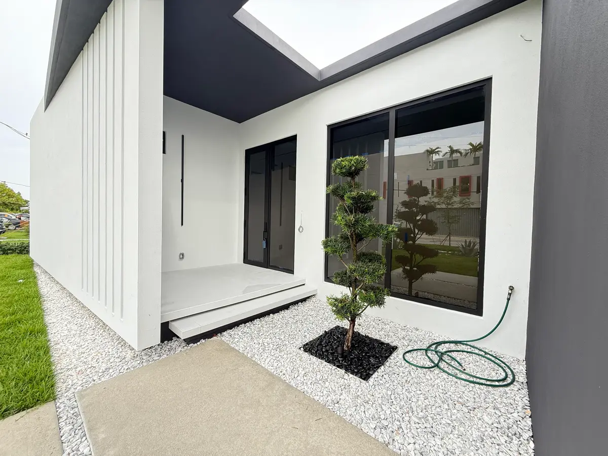 front 3 at 8966 SW 40th Terrace, Miami