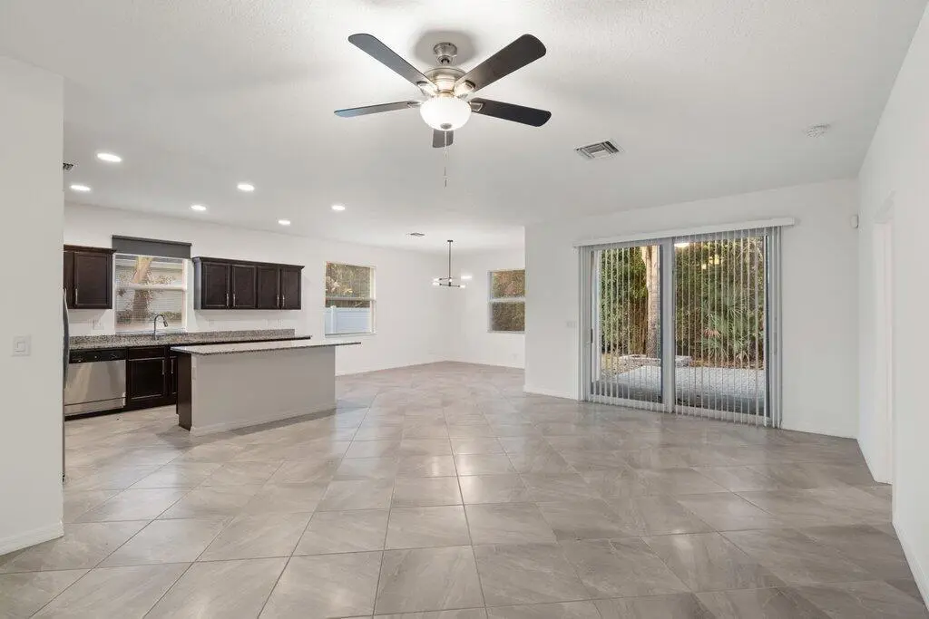 Living to Dining at 2055 46TH Avenue, Vero Beach