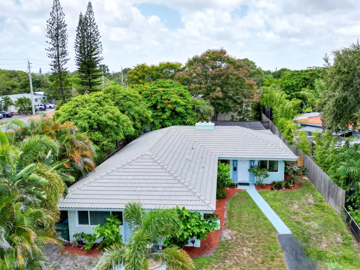 Drone Front at 1680 NE 34TH Lane, Oakland Park