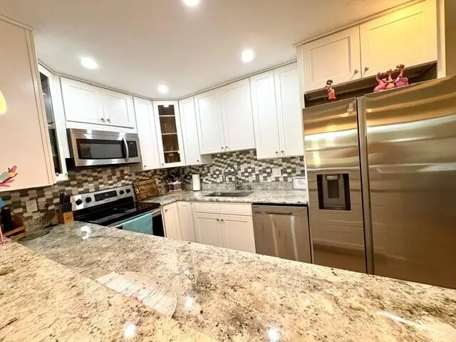 Stainless Steel Appliances at 2005 5TH Street, Vero Beach