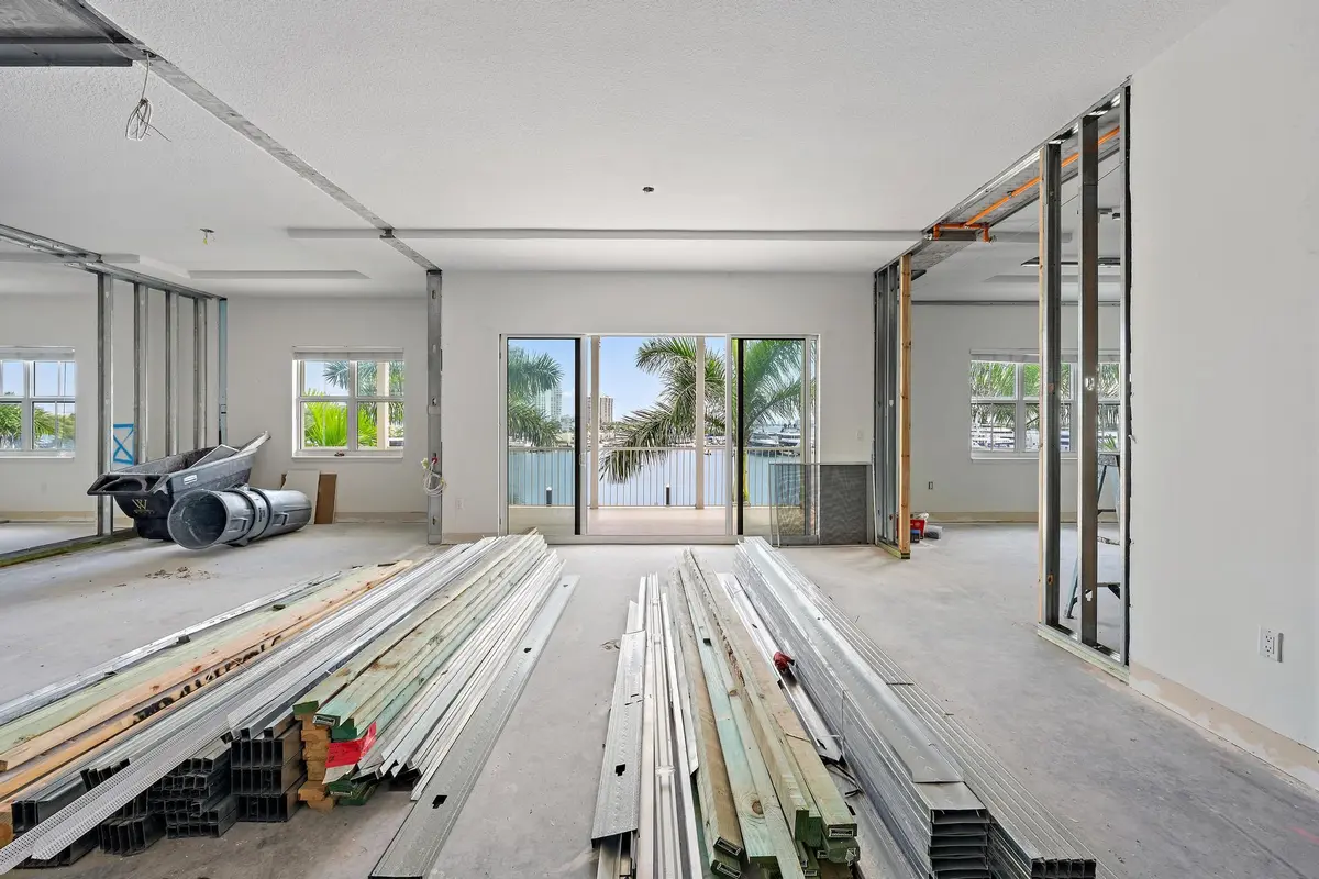3920 N Flagler Dr 301-6 at 3920 N Flagler Drive 301, West Palm Beach