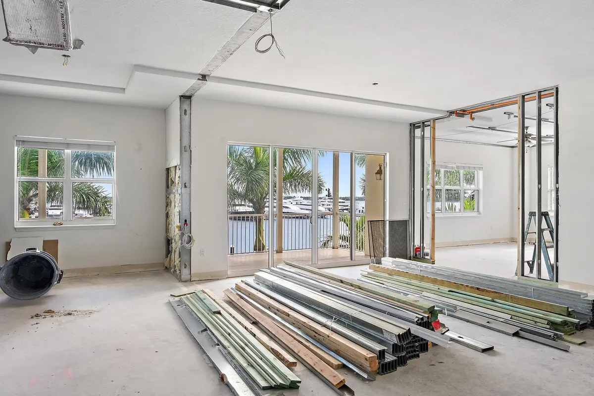 3920 N Flagler Dr 301-8 at 3920 N Flagler Drive 301, West Palm Beach