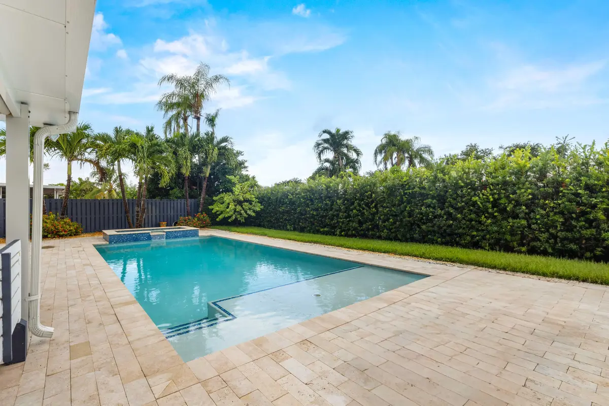 1310 ne 46th st Oakland - Compressedby P at 1310 NE 46TH Street, Oakland Park