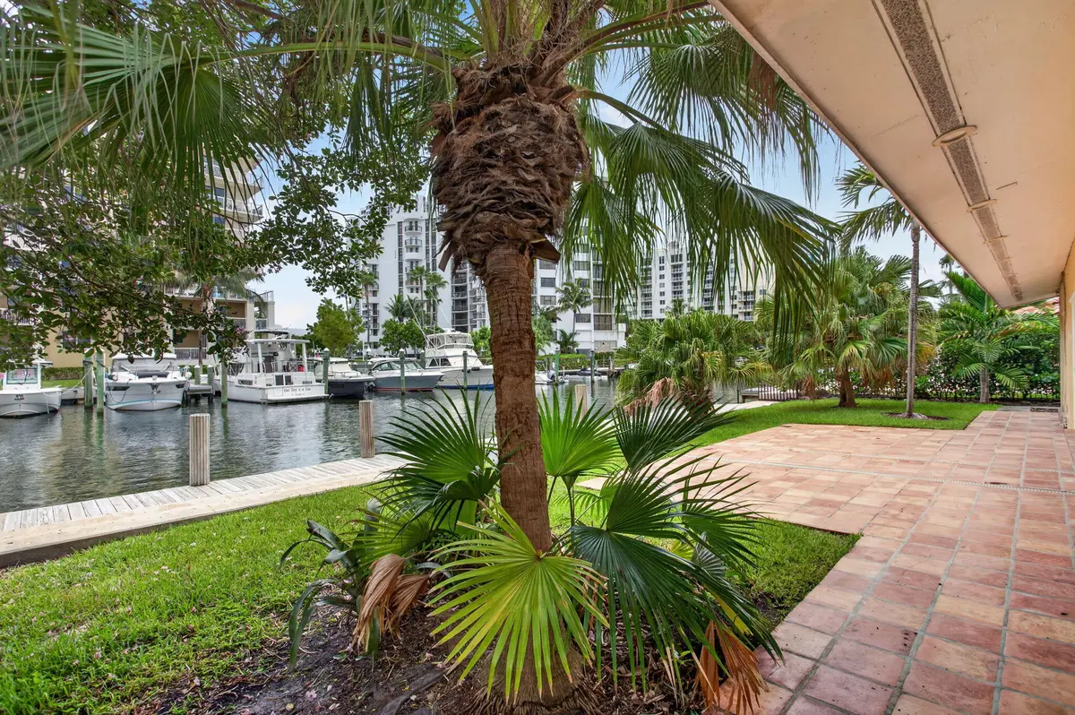 4-web-or-mls-1380-4782 at 1390 E Terra Mar Drive, Pompano Beach