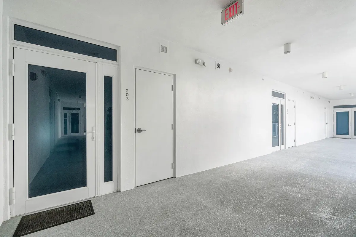 20241125134752294780000000-o at 1 S PALMWAY 203, Lake Worth Beach
