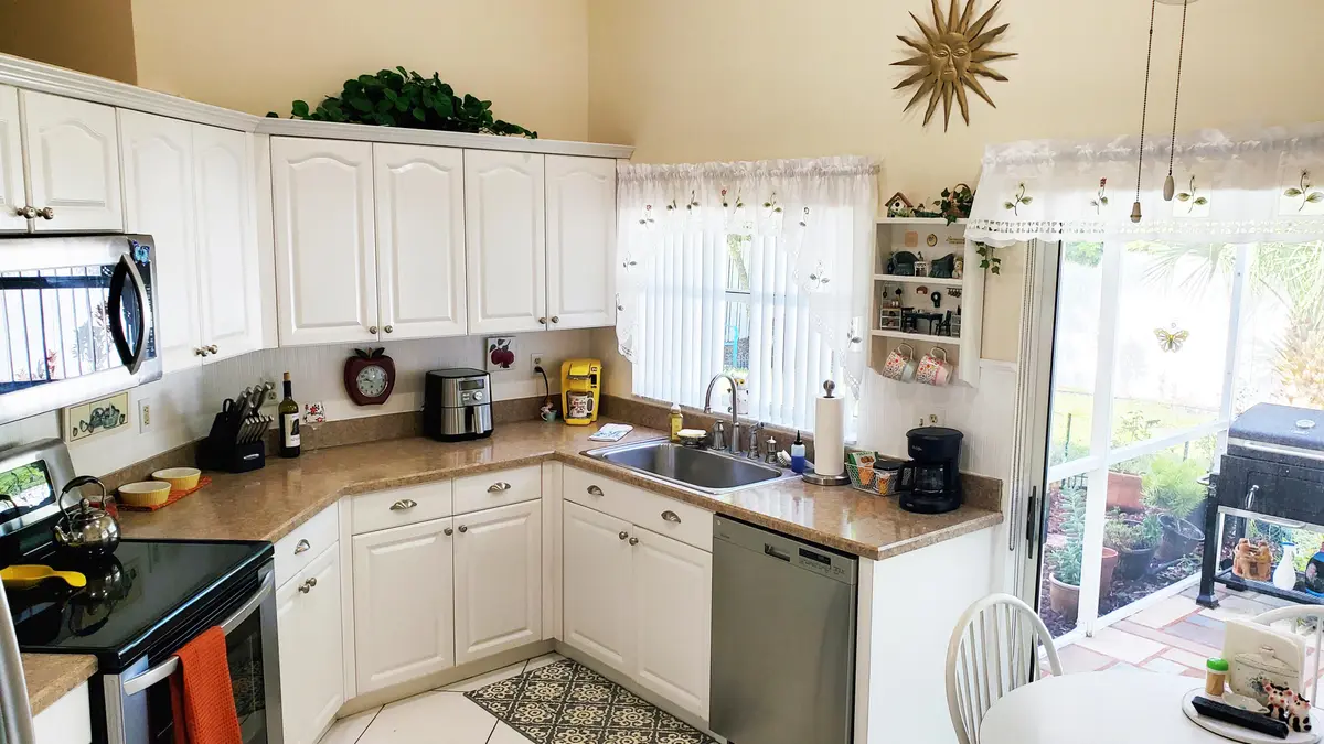 Kitchen (3) at 5403 NW 55th Terrace, Coconut Creek