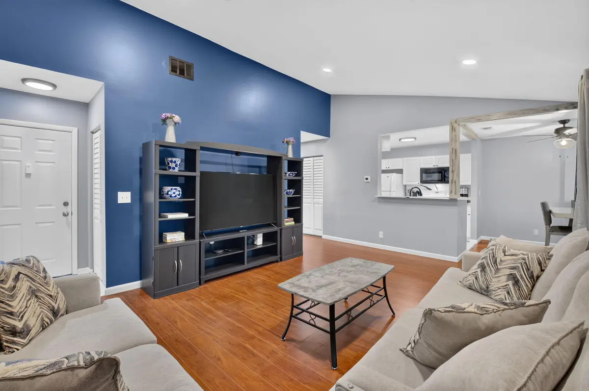 8-web-or-mls-DSC_4196 at 815 W BOYNTON BEACH Boulevard 15-202, Boynton Beach