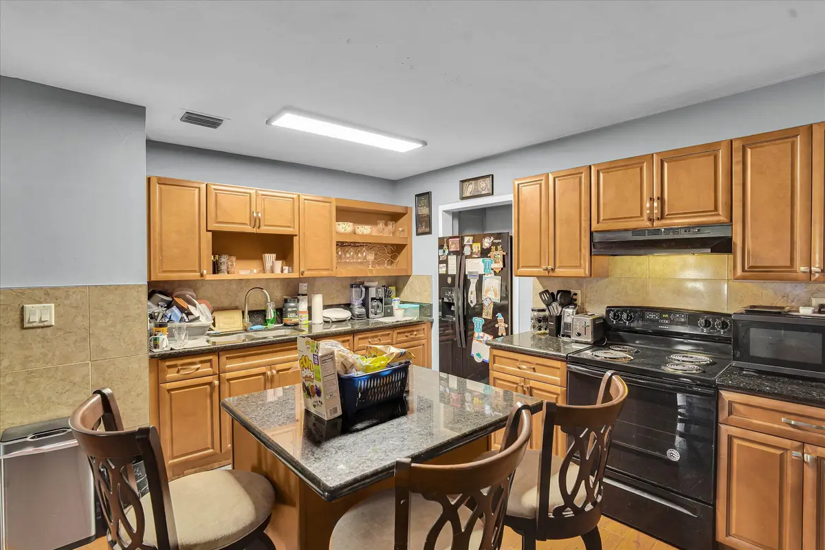 14-308 NW 27th Street-14 at 308 NW 27TH Street, Wilton Manors