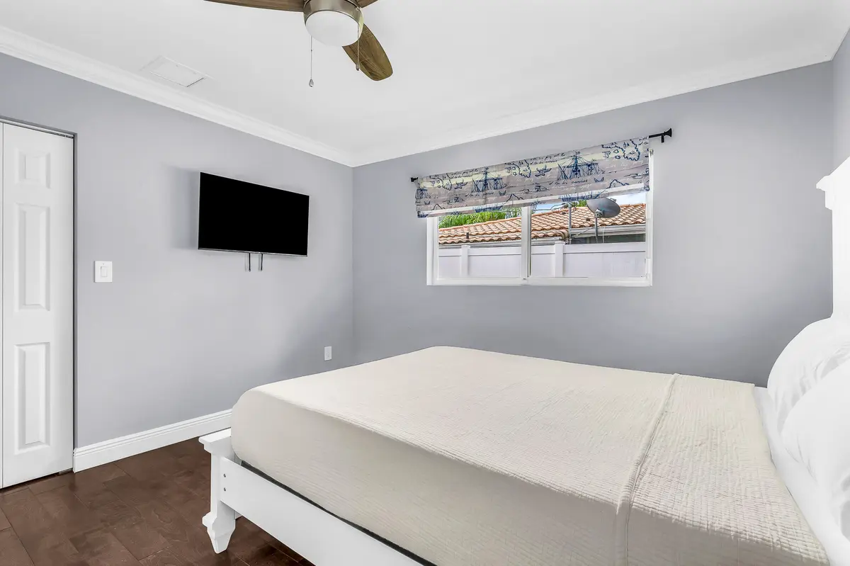 photo-5 at 249 SE 3RD Avenue, Pompano Beach