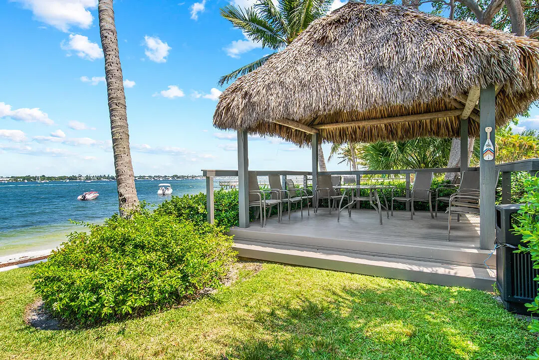 PBH Tiki at 5600 N Flagler Drive 2202, West Palm Beach