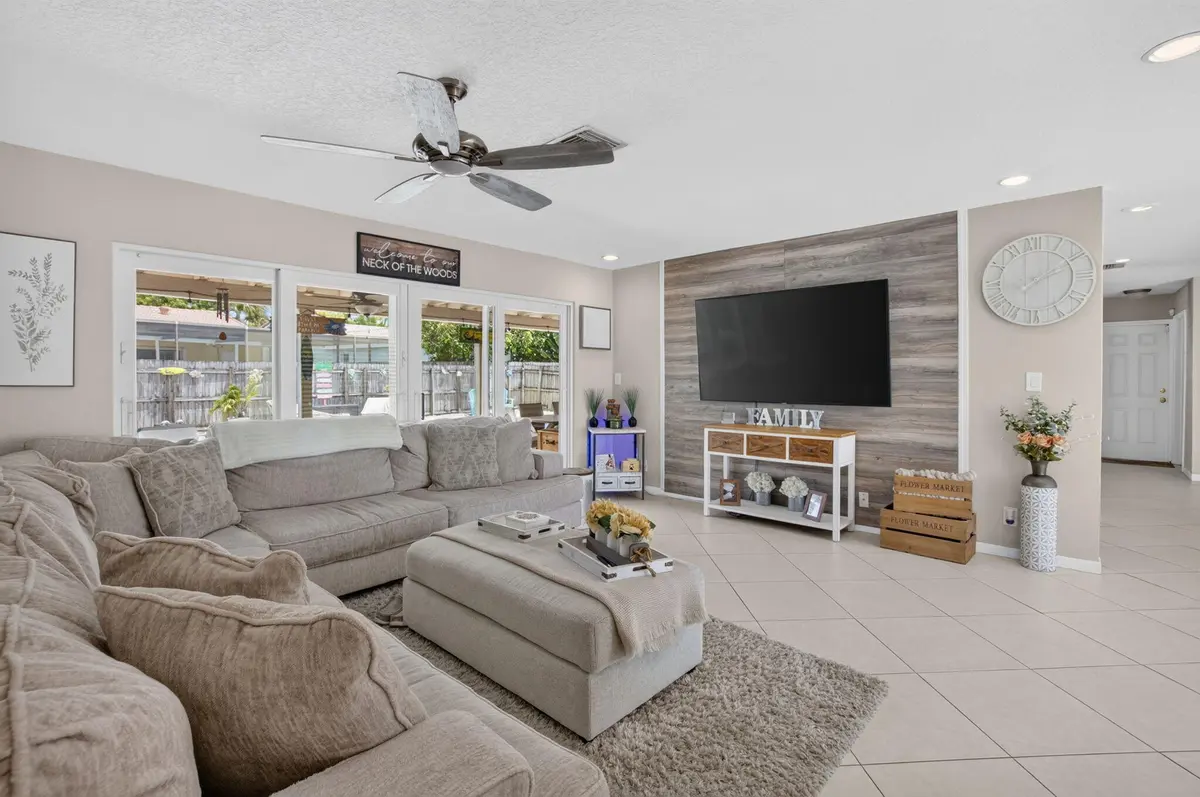 6-web-or-mls-DSC_1927 at 6521 Woodbury Road, Boca Raton