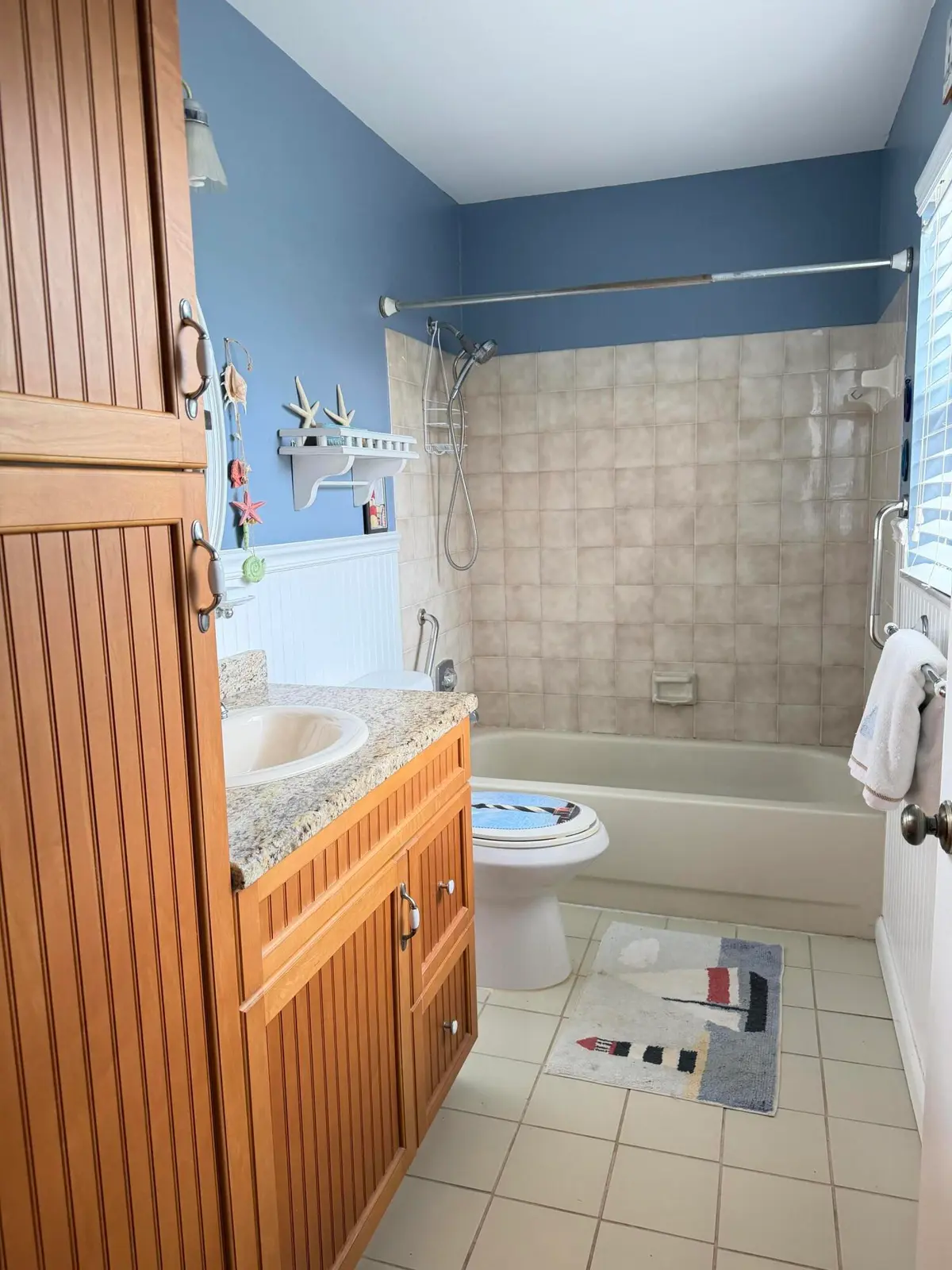 Bath at 1901 NE COLLINS Circle 9-10, Jensen Beach