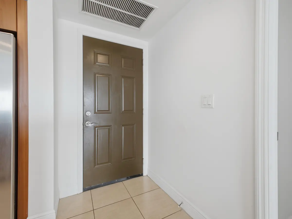 Foyer at 610 CLEMATIS Street 804, West Palm Beach