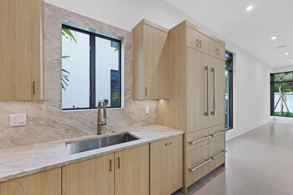Aspen Model Kitchen at 16733 Mosaic Place, Delray Beach