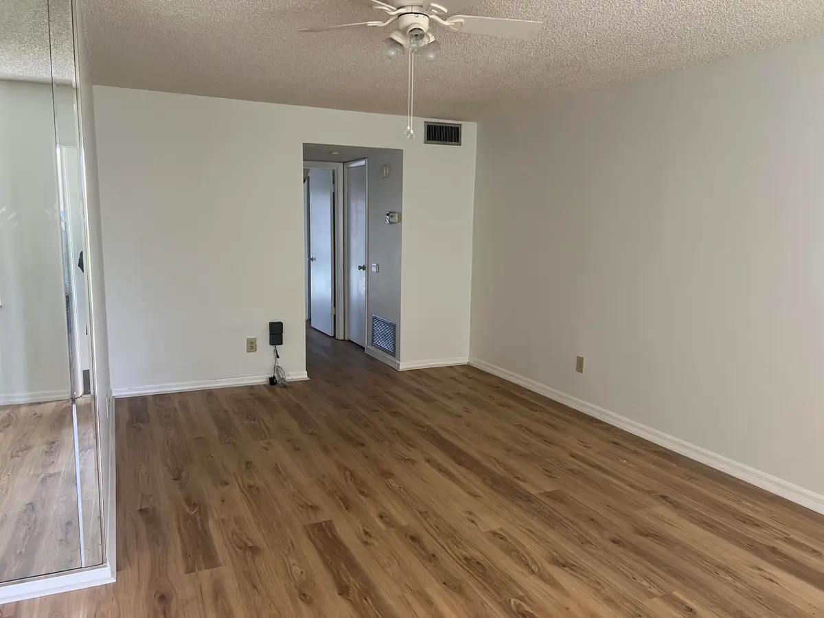 Living Room at 98 Spring Lake Drive 103, Vero Beach