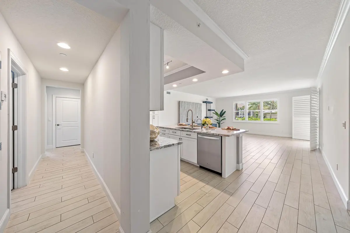411 Bay Colony Dr N-12 at 411 Bay Colony Drive, Juno Beach