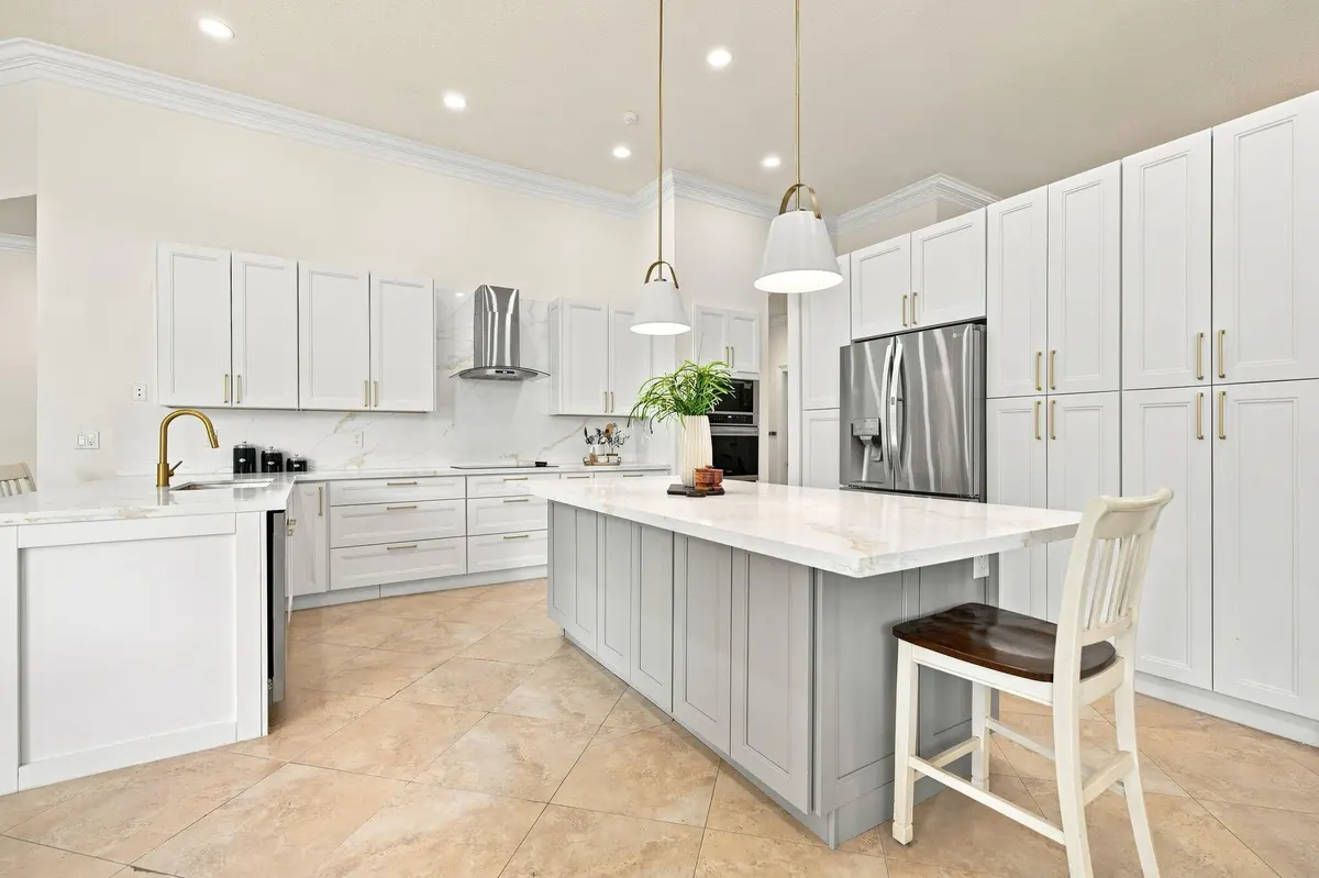 15-web-or-mls-845-bayside-ln at 845 Bayside Lane, Weston