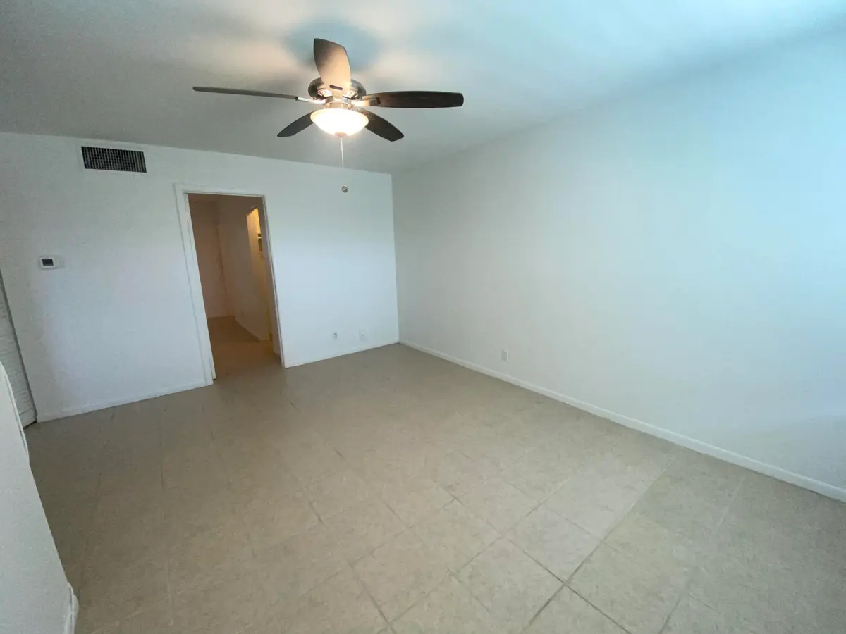 Entry Living Space at 221 SE 3rd Avenue 6, Boynton Beach