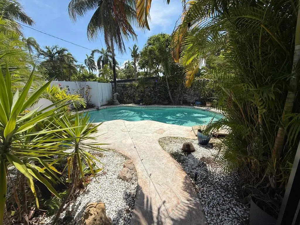 Pool3 at 11 SUNSET Lane, Lauderdale-By-The-Sea