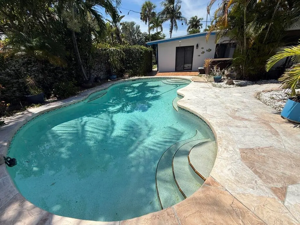Pool4 at 11 SUNSET Lane, Lauderdale-By-The-Sea