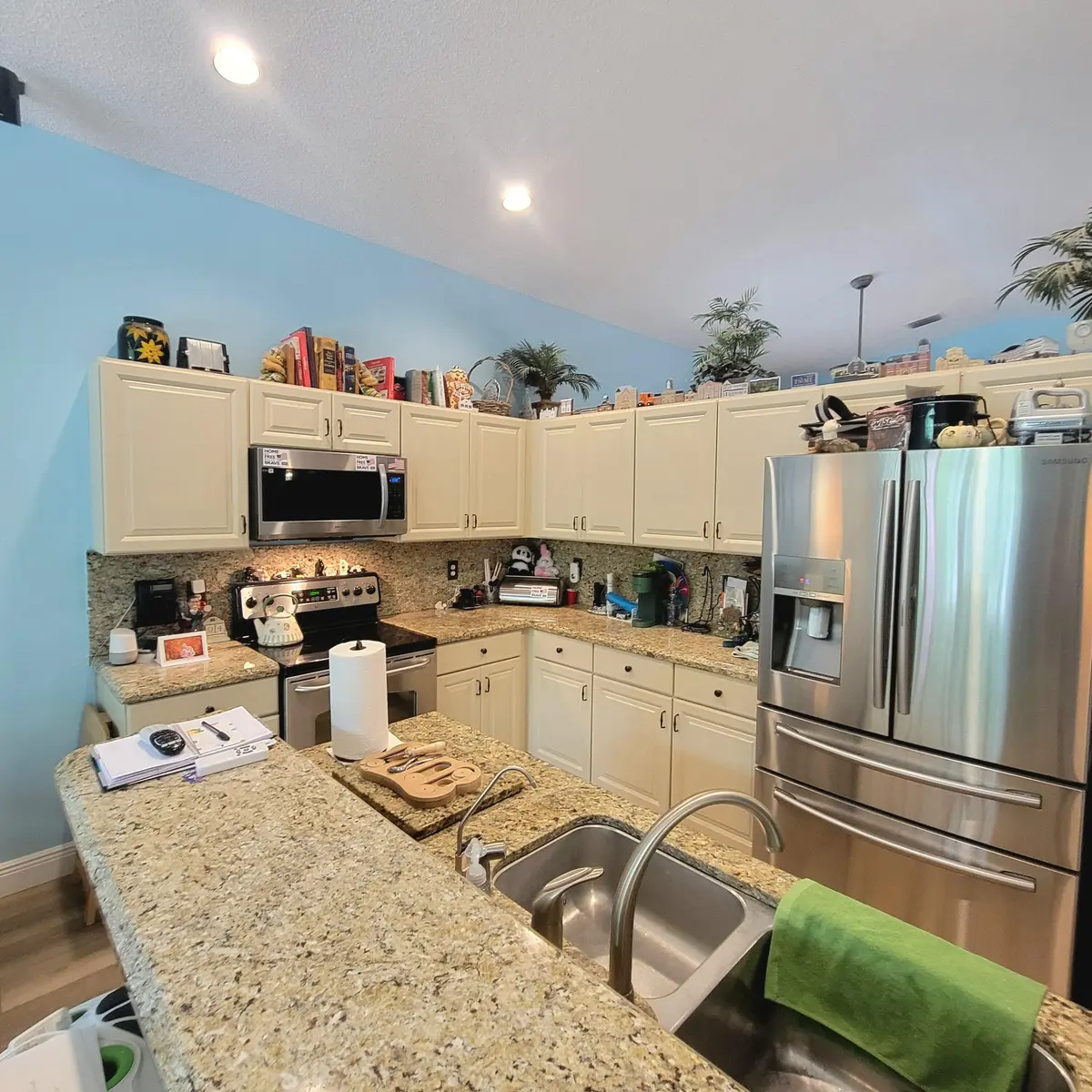 OPEN KITCHEN at 8294 Bermuda Sound Way, Boynton Beach