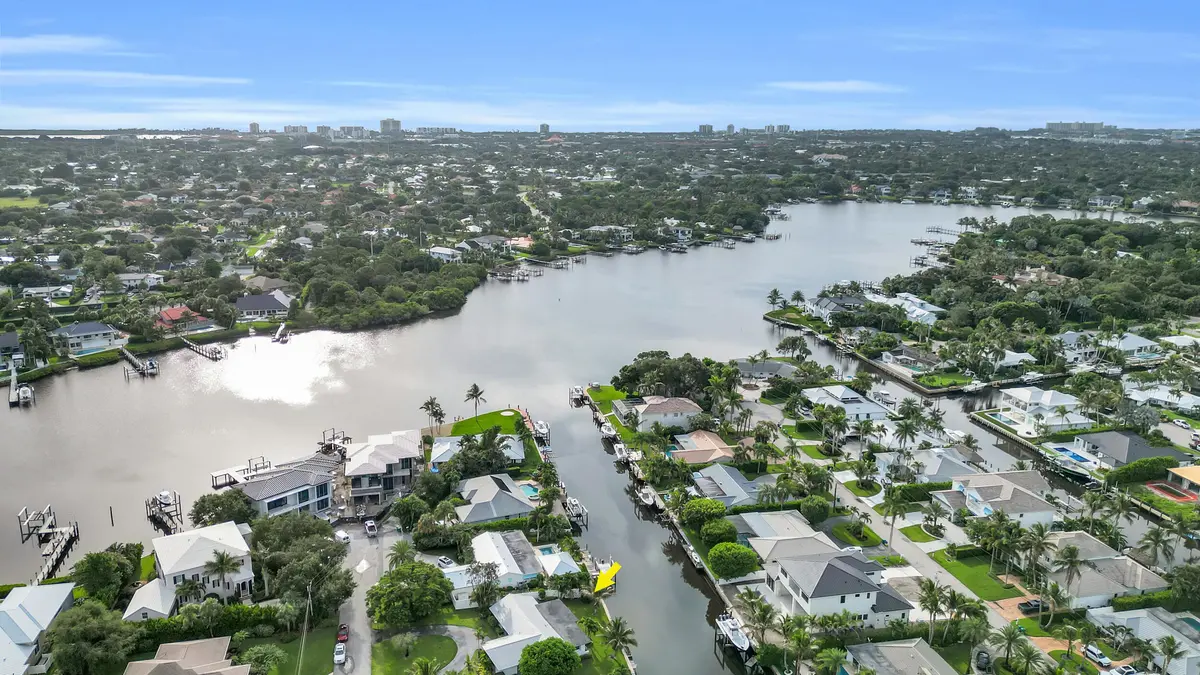 Aerial View at 16 Country Club Circle, Tequesta
