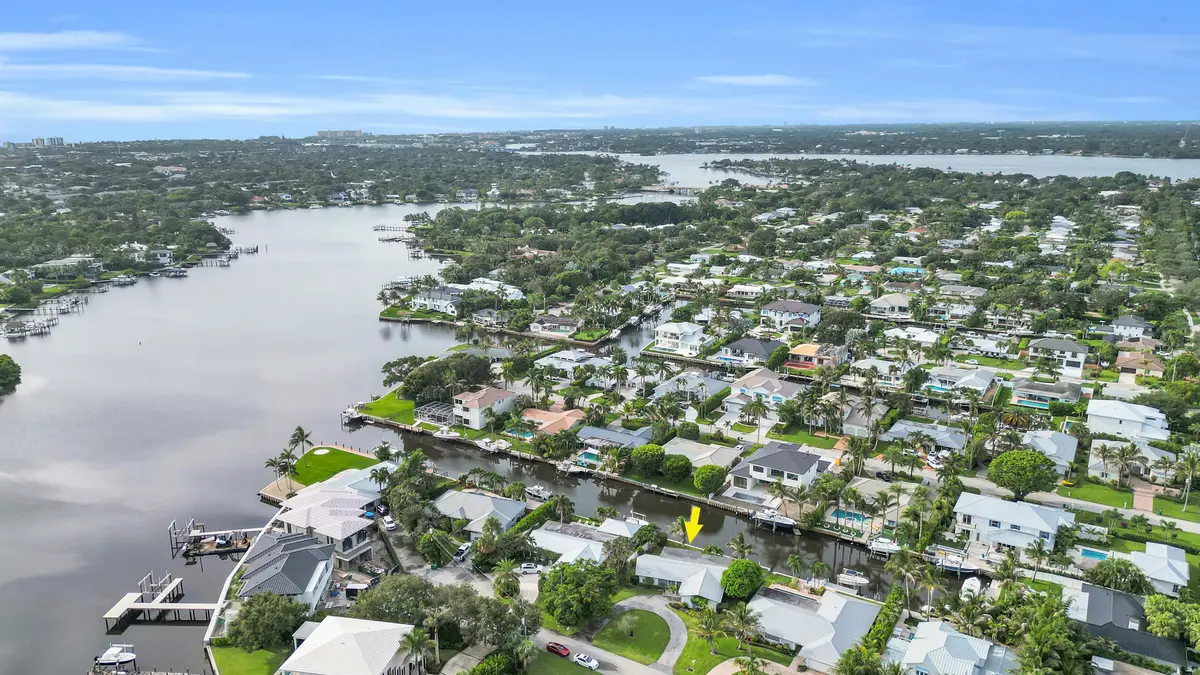 Aerial View at 16 Country Club Circle, Tequesta