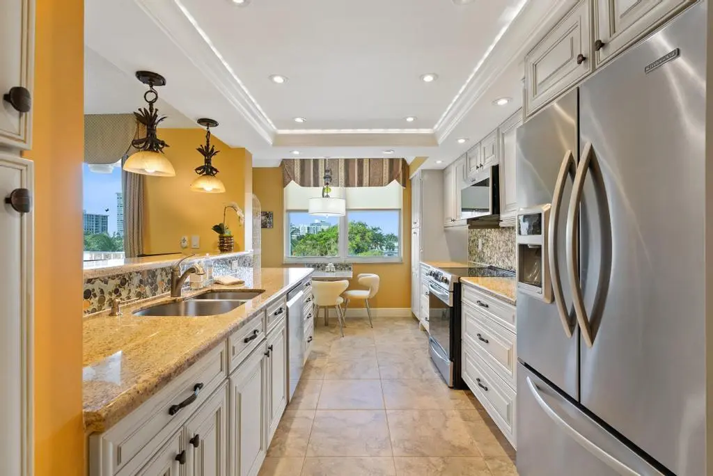 bright kitchen at 3210 SE 10th Street 4a, Pompano Beach