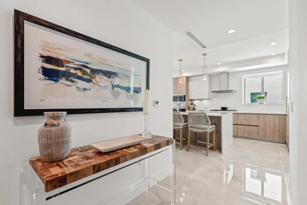 FOYER at 485 E Royal Palm Road 804, Boca Raton