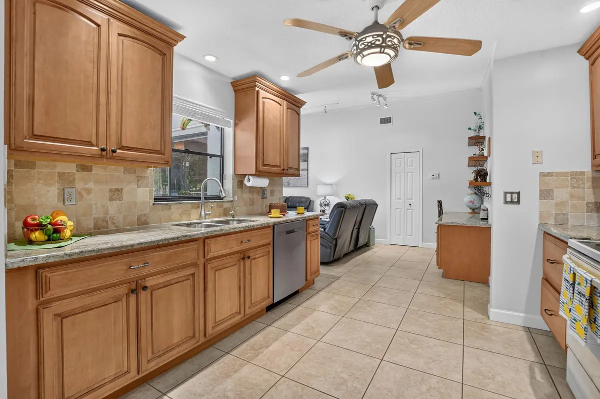 14-web-or-mls-DSC_5300 at 760 NW 41st Terrace, Deerfield Beach