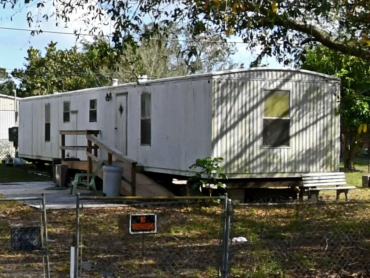 12877_13774_1 at 1200 W JOY Lane, Fort Pierce