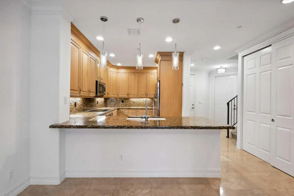20240524155510369824000000-o at 3863 NE 22nd Way, Lighthouse Point